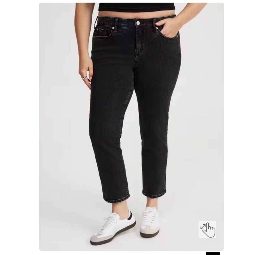 Torrid Boyfriend Straight Vintage Stretch Jeans Black 18R Distressed Hem